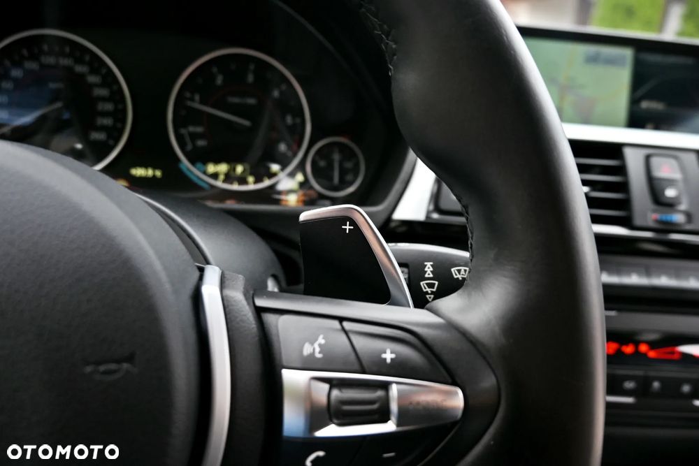 BMW 3GT 320d Sport-Aut Sport Line - 34