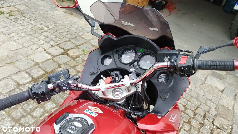 Honda CBF - 12