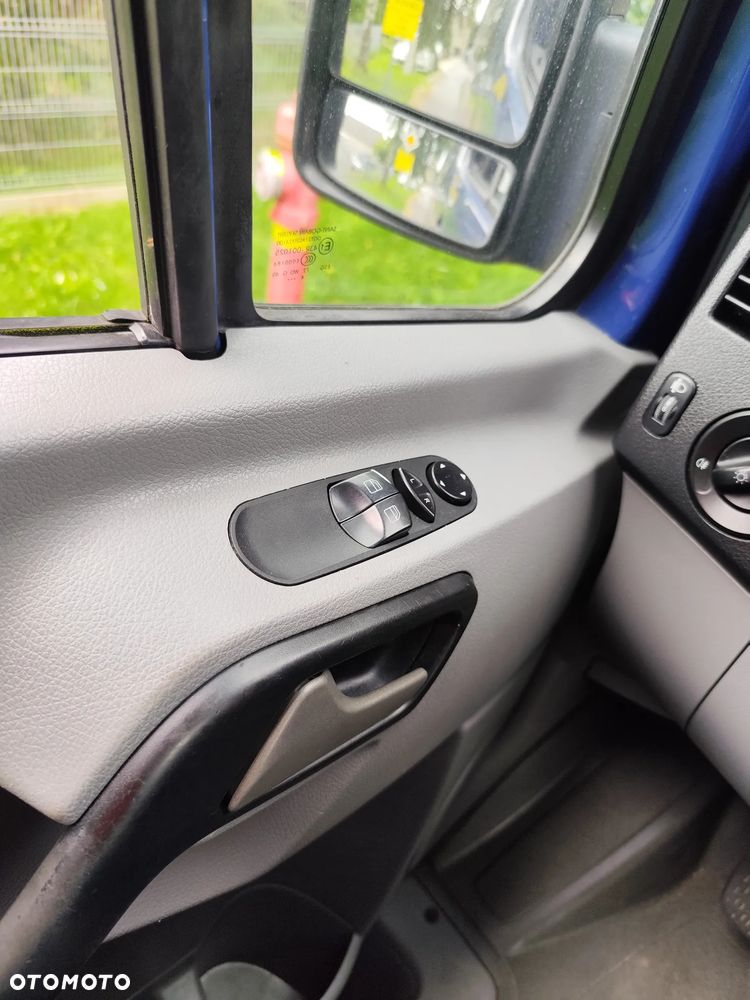 Volkswagen Crafter - 13