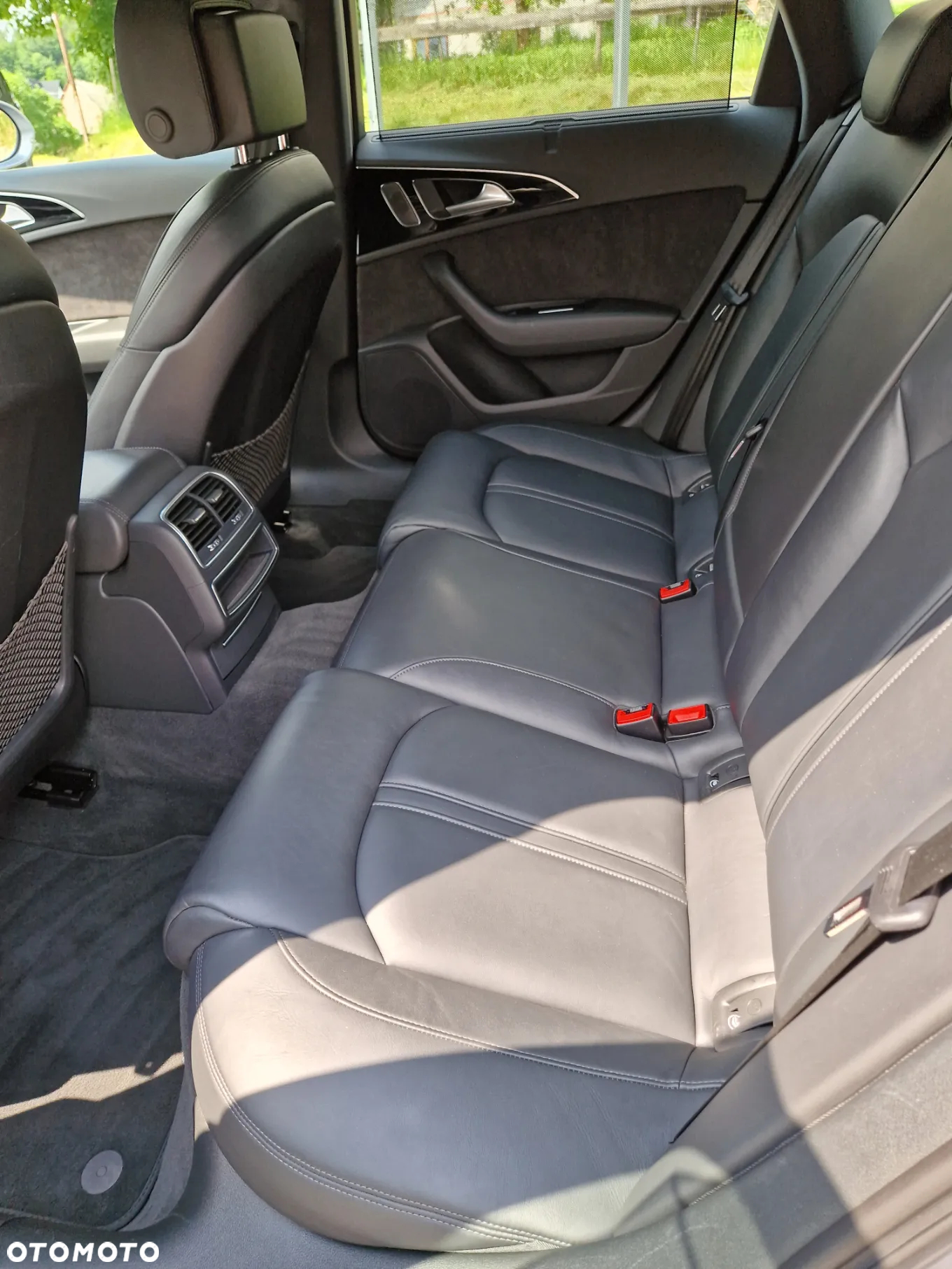 Audi A6 Allroad - 16