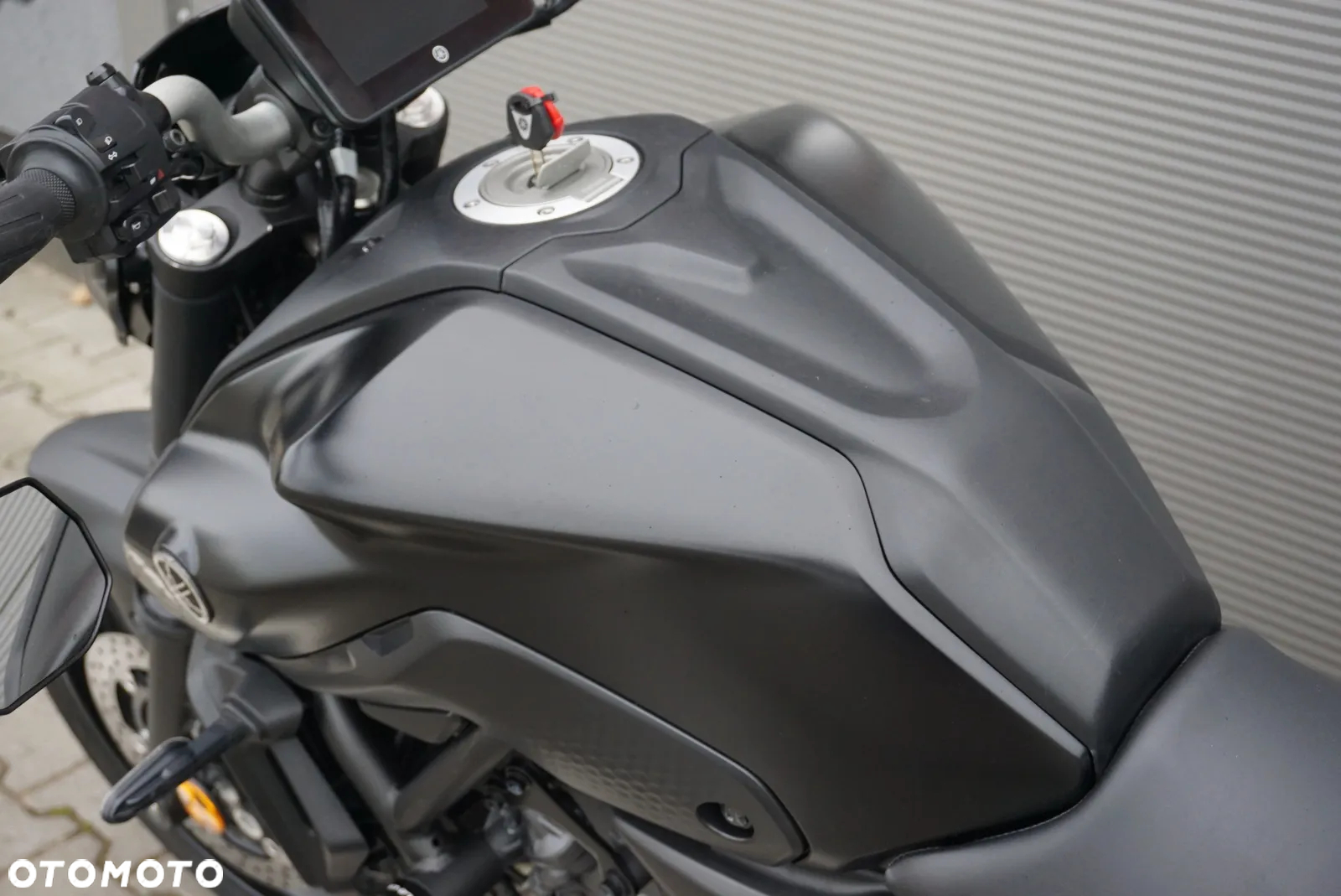 Yamaha MT - 17