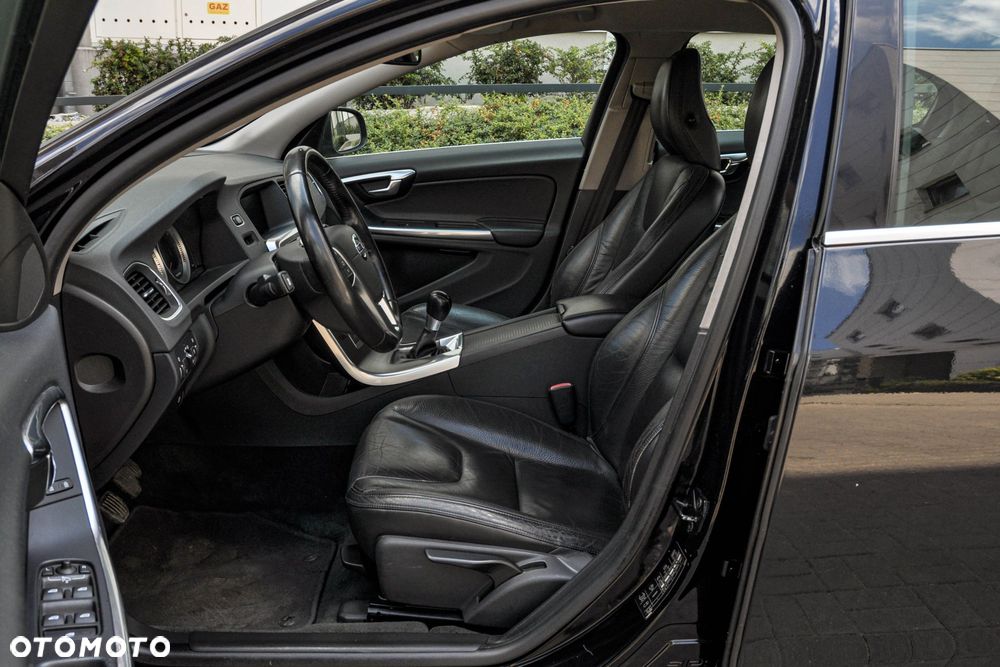 Volvo S60 D2 Momentum - 7