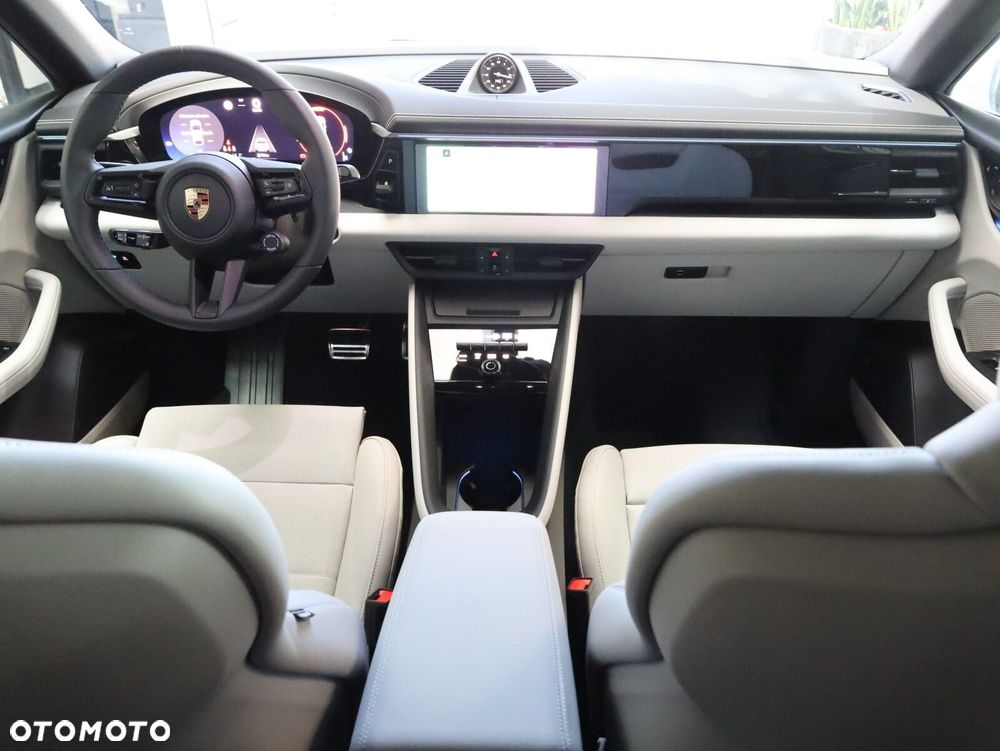 Porsche Macan - 18