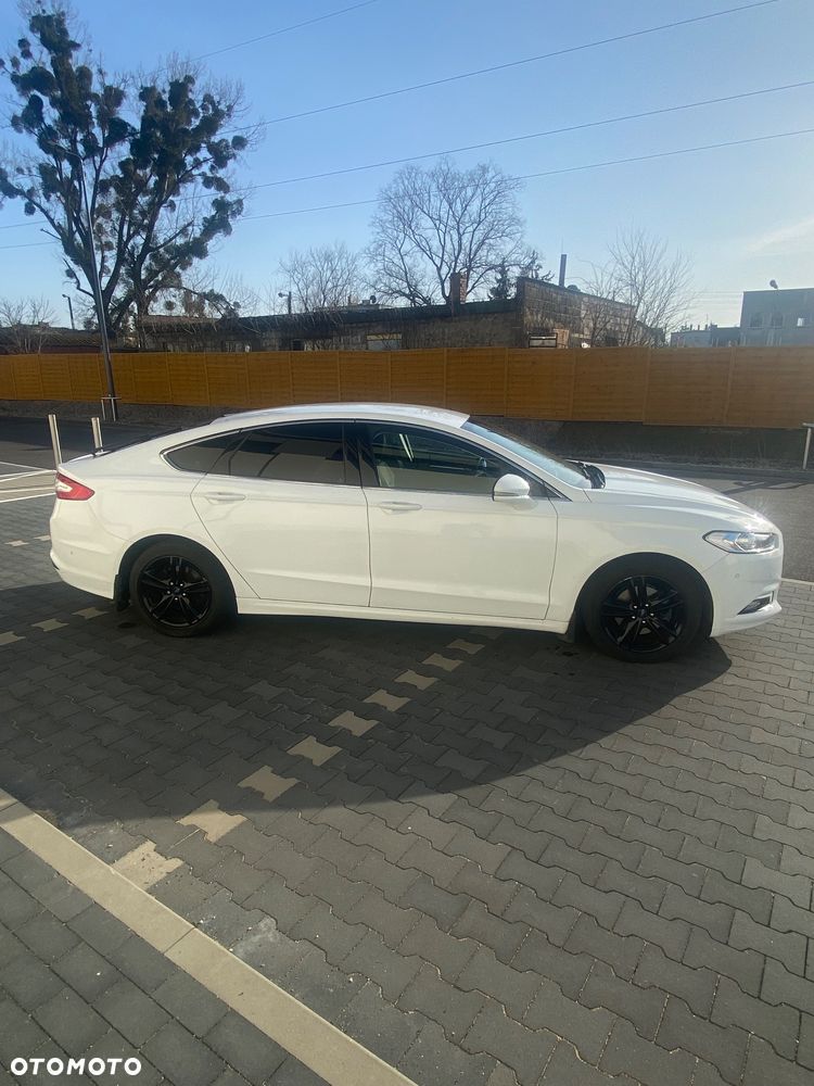 Ford Mondeo 2.0 TDCi Titanium PowerShift - 4