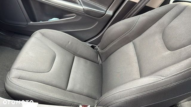 Volvo V60 D3 Geartronic Momentum - 30