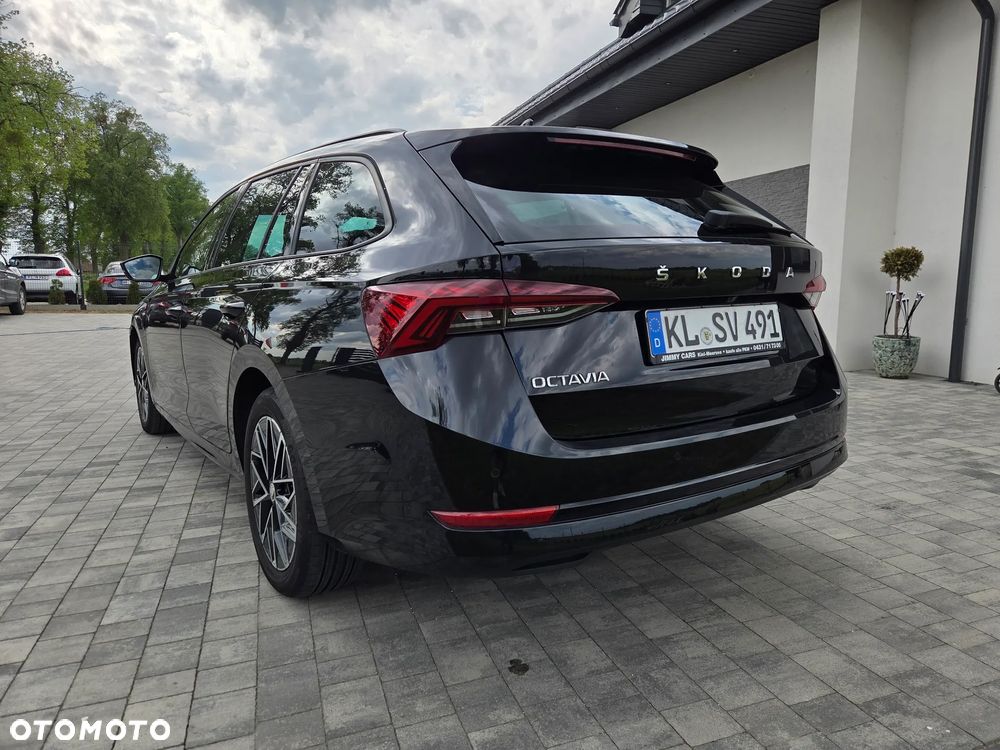 Skoda Octavia 2.0 TDI DSG Clever - 5