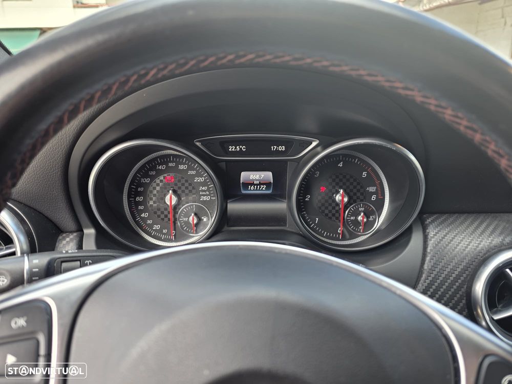 Mercedes-Benz A 200 d AMG Line - 17