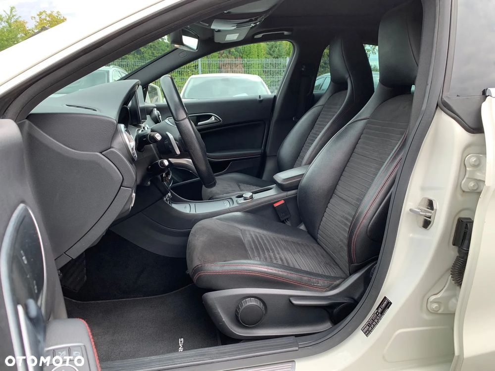 Mercedes-Benz CLA 180 7G-DCT AMG Line - 11