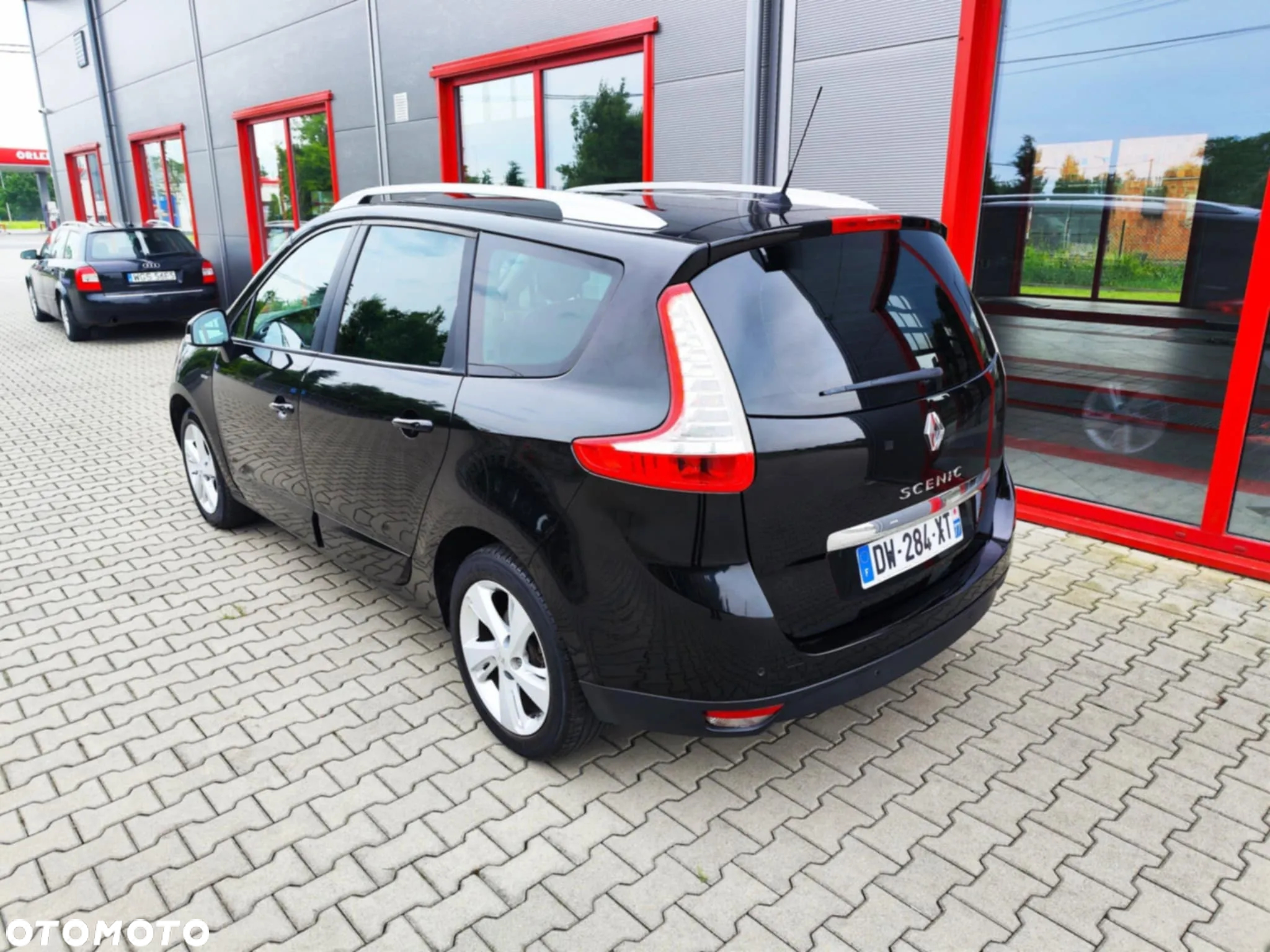Renault Scenic 1.5 dCi Limited - 8