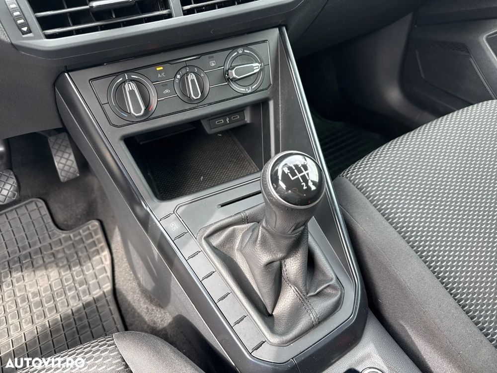 Volkswagen Polo 1.0 Trendline - 24