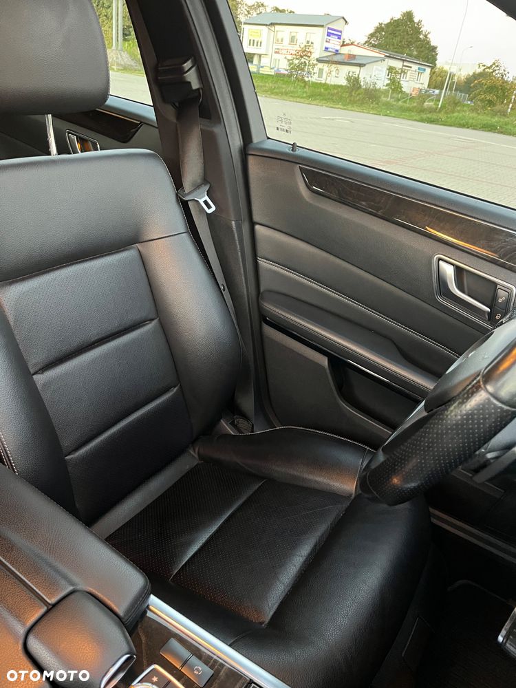 Mercedes-Benz Klasa E 300 BlueTEC 7G-TRONIC - 15