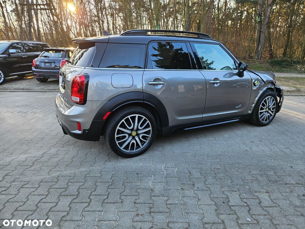 MINI Countryman Cooper SE ALL4 John Cooper Works Trim - 3
