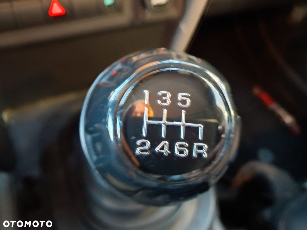 Jeep Wrangler Unlimited 3.8 Sport - 13