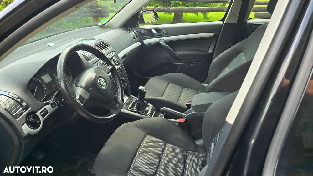 Skoda Octavia 2.0 TDI DPF Elegance - 7