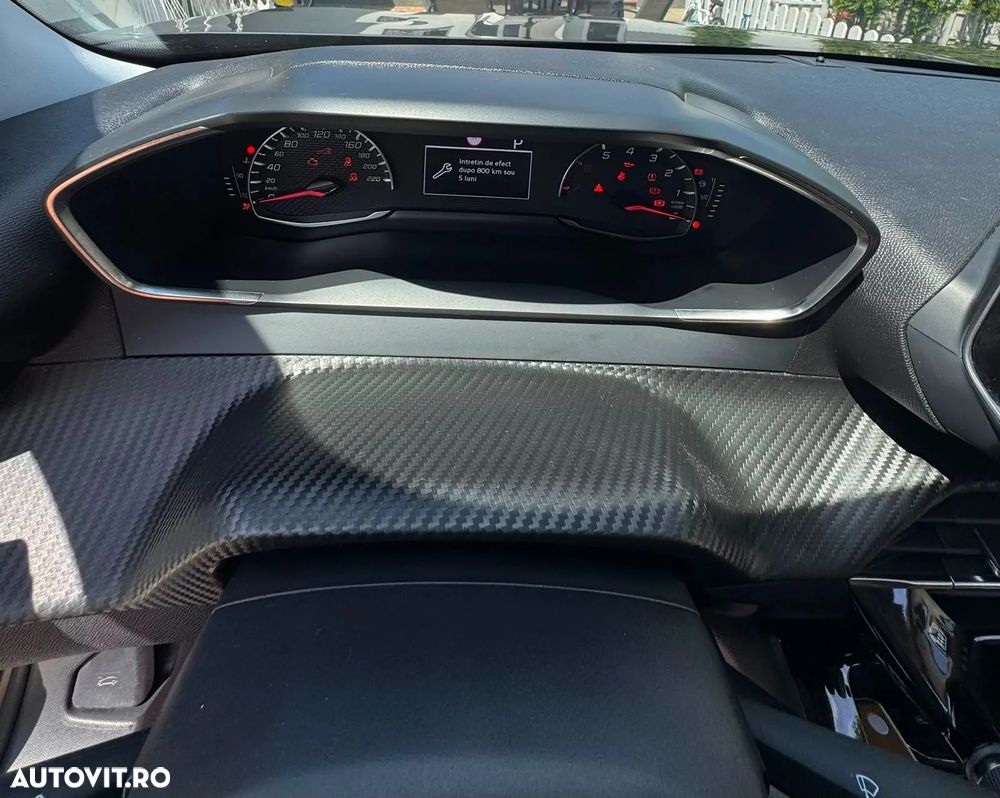 Peugeot 2008 1.2 L PureTech STT EAT8 Active - 23