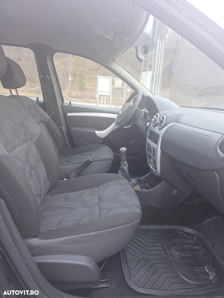 Dacia Logan 1.5 dCi Prestige - 6