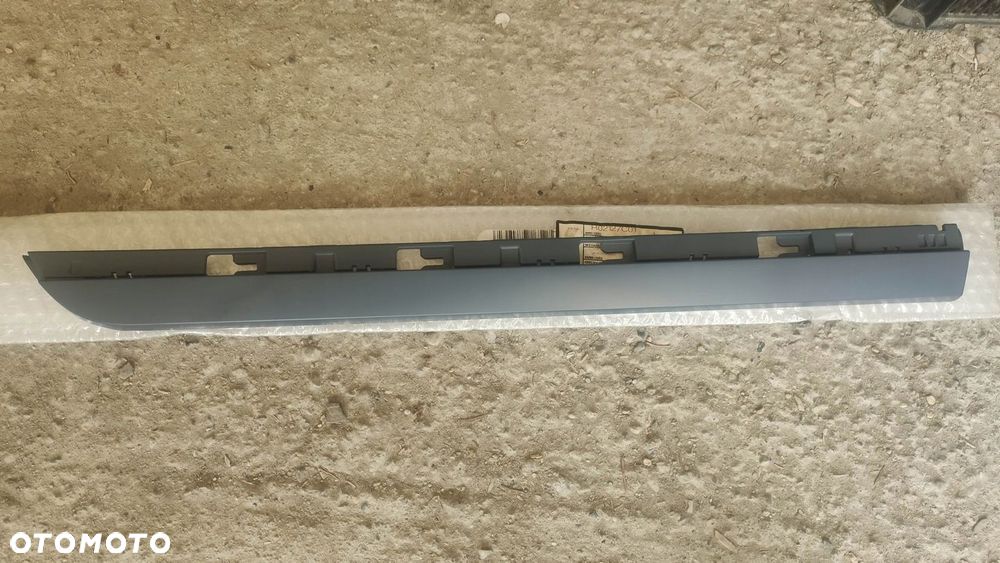 PS LISTWA DRZWI PRAWY TYŁ PASSAT B8 NOWA SZARA - 1