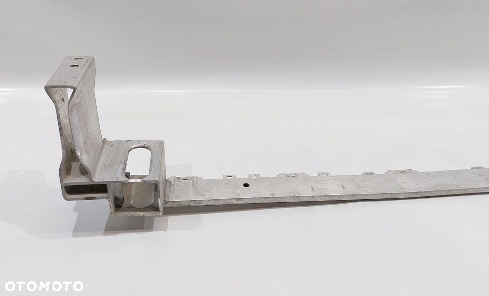 belka pod chłodnice mercedes w177 18r a1776204500 - 2