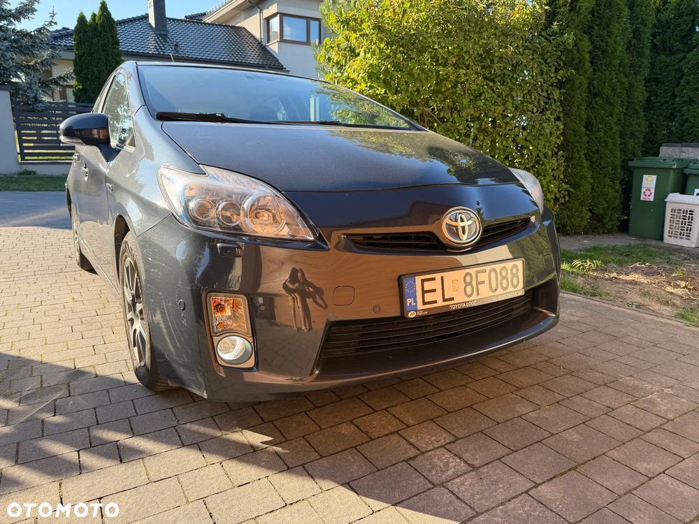 Toyota Prius - 4
