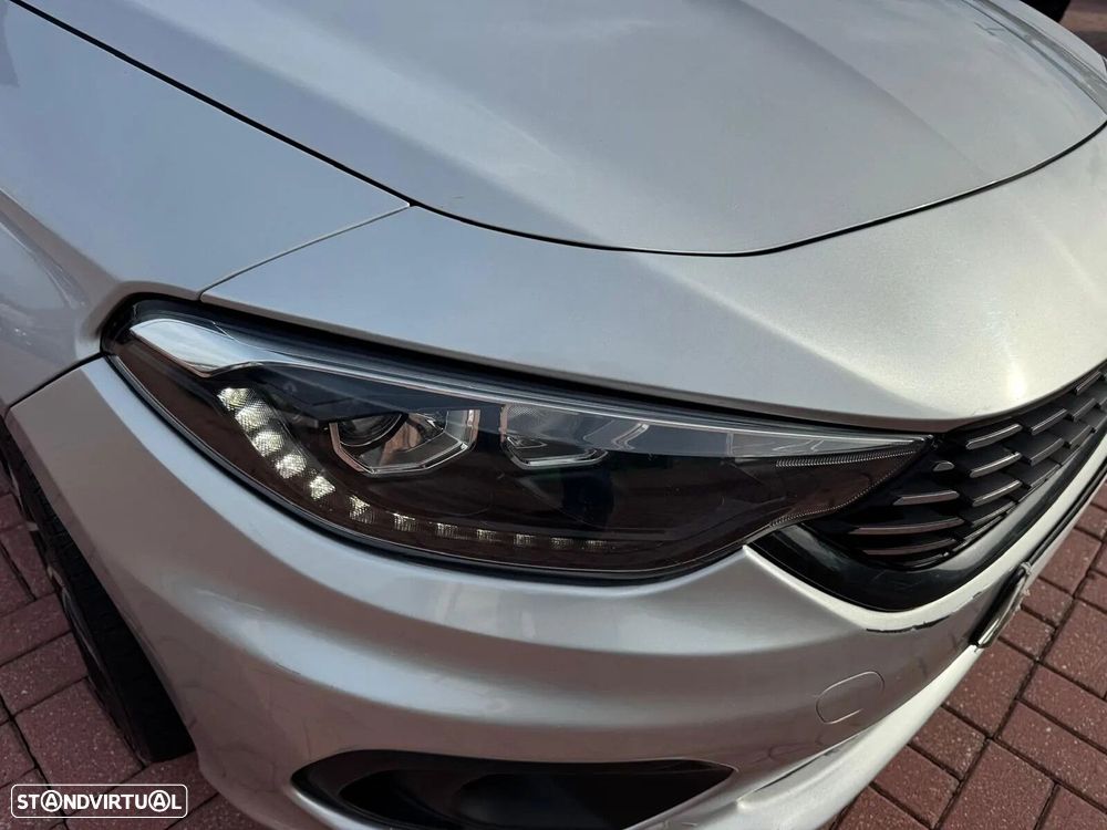 Fiat Tipo Station Wagon 1.3 M-Jet Lounge J17 - 18
