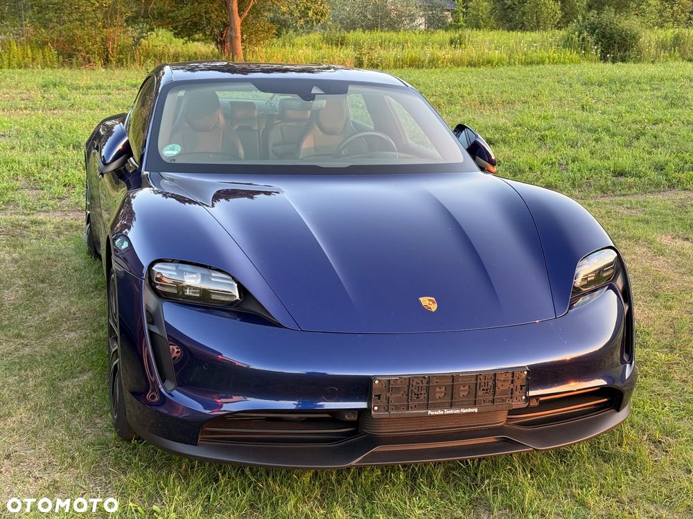 Porsche Taycan - 1
