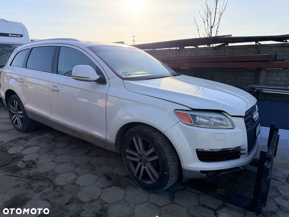 Audi Q7 4.2 FSI Quattro Tiptronic - 1