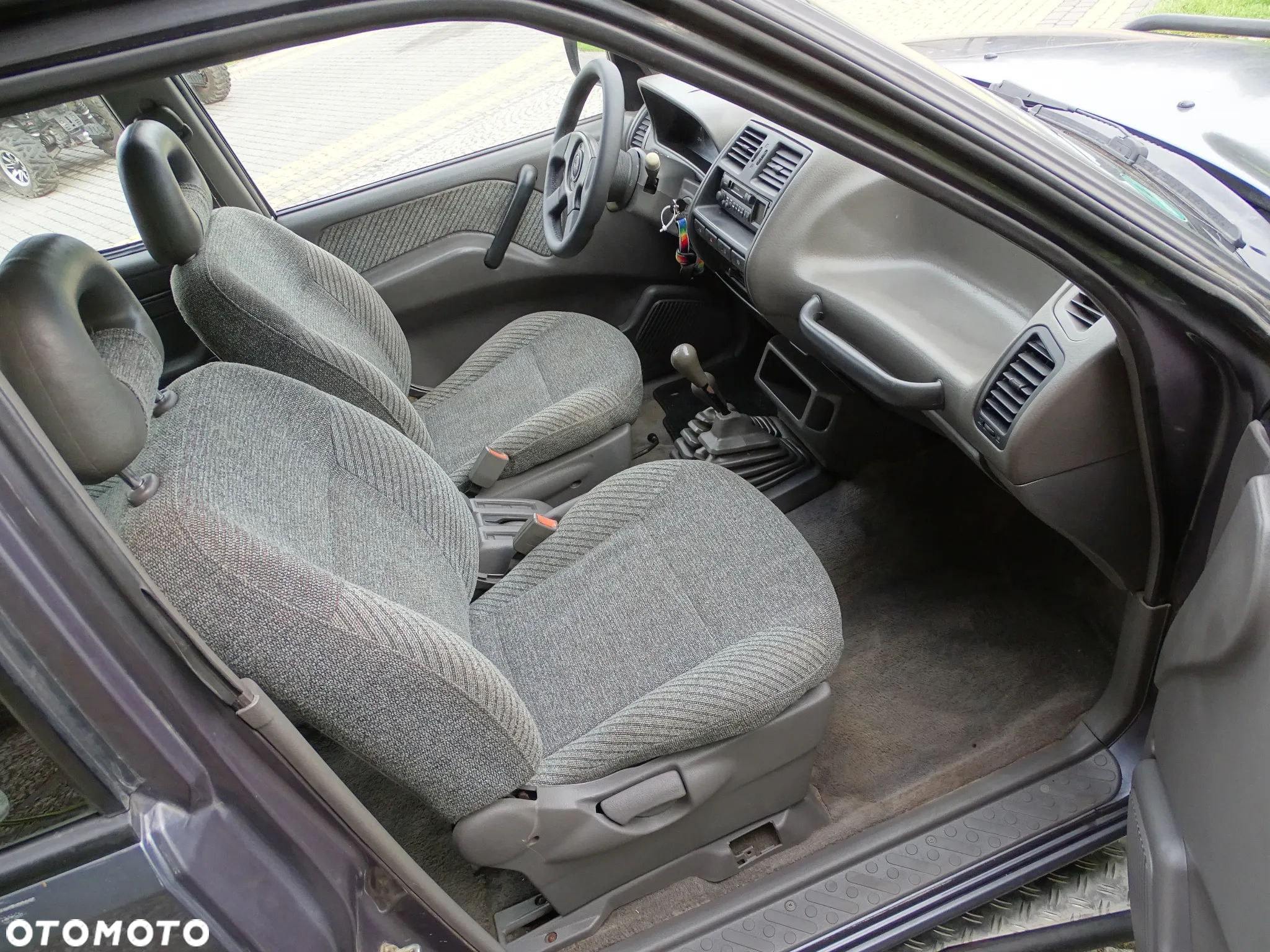 Nissan Terrano II 2.4 SGX - 19