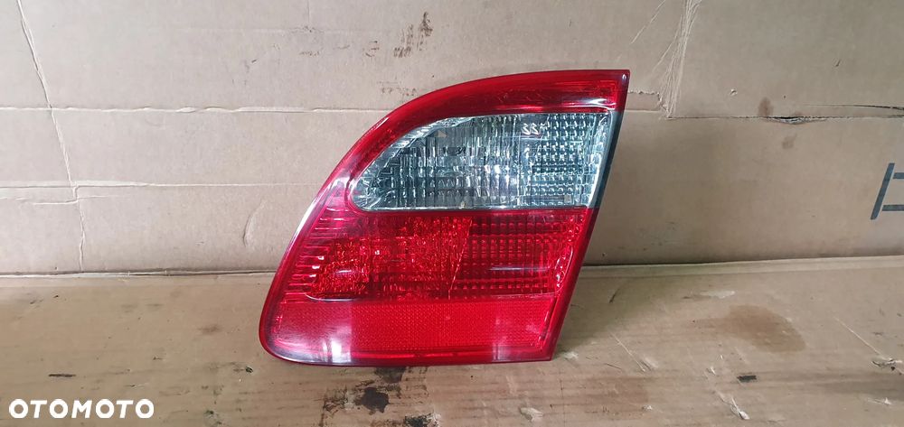 Lampa prawy tył tylna prawa Mercedes E-Klasa W211 Lift Kombi A2118203064 - 1