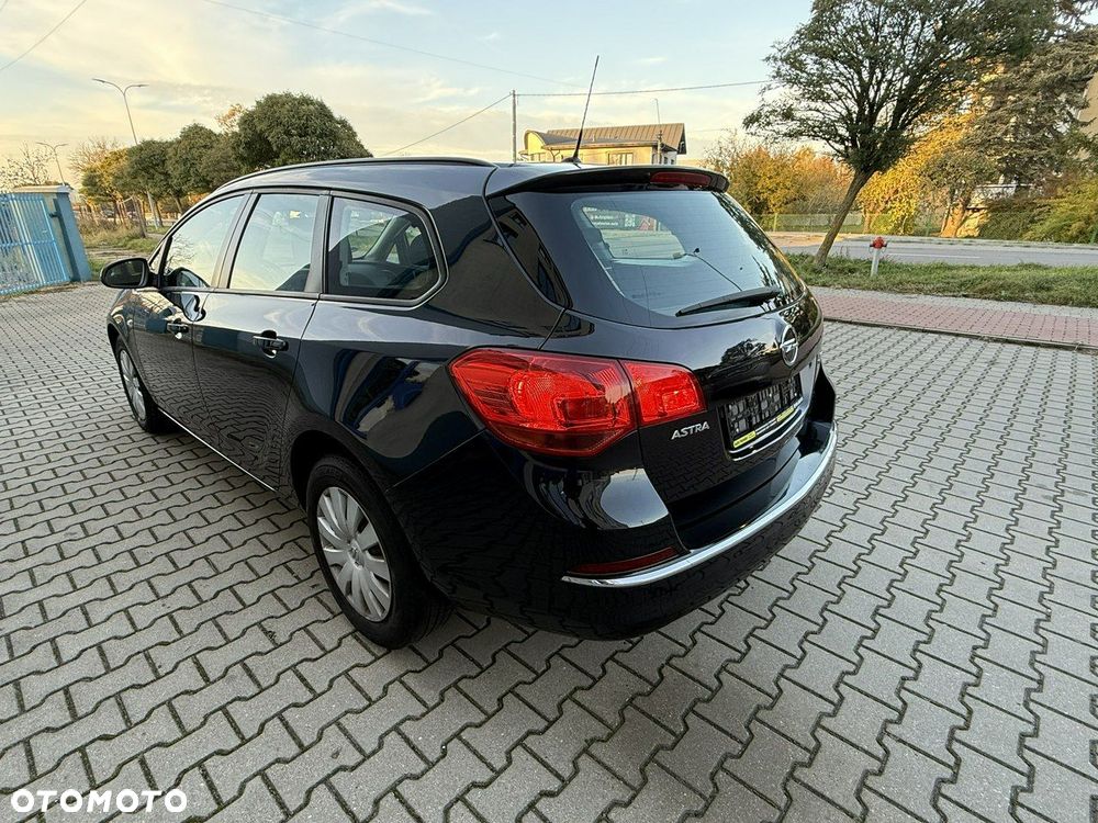 Opel Astra - 2
