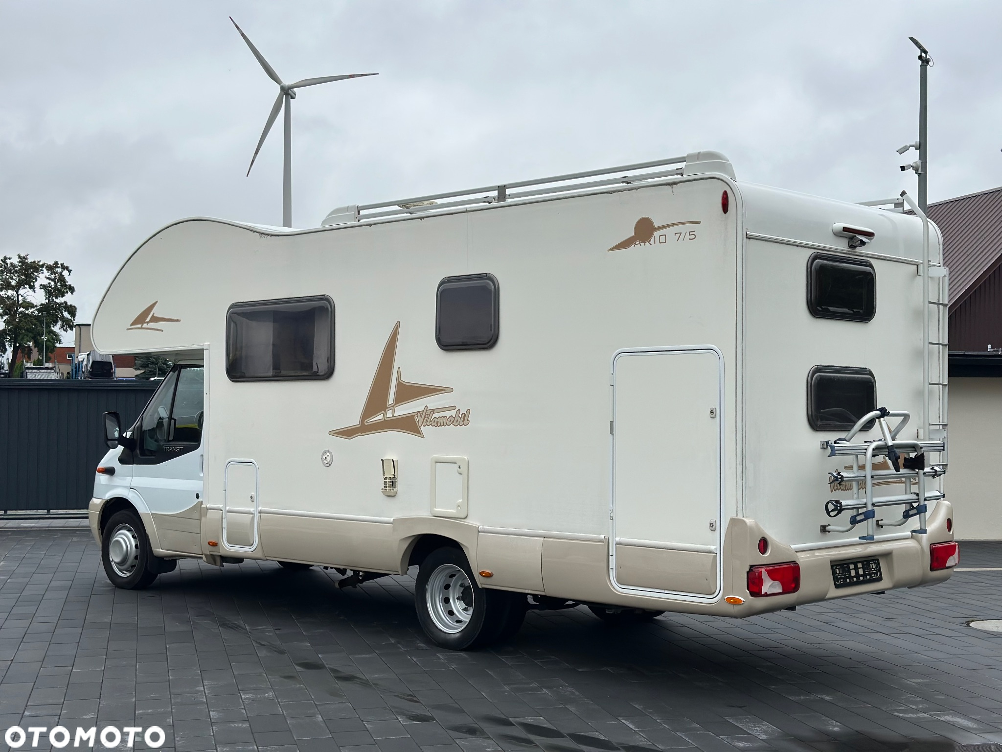 Ford Rimor - 5