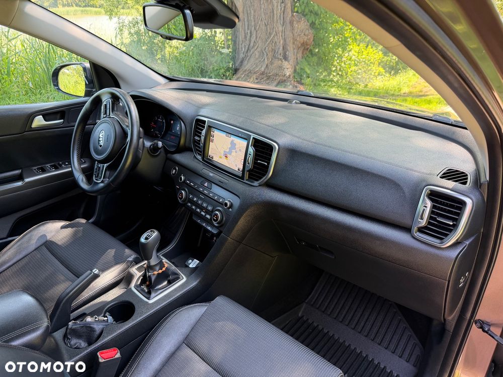 Kia Sportage 2,0 CRDI 2WD Vision - 12