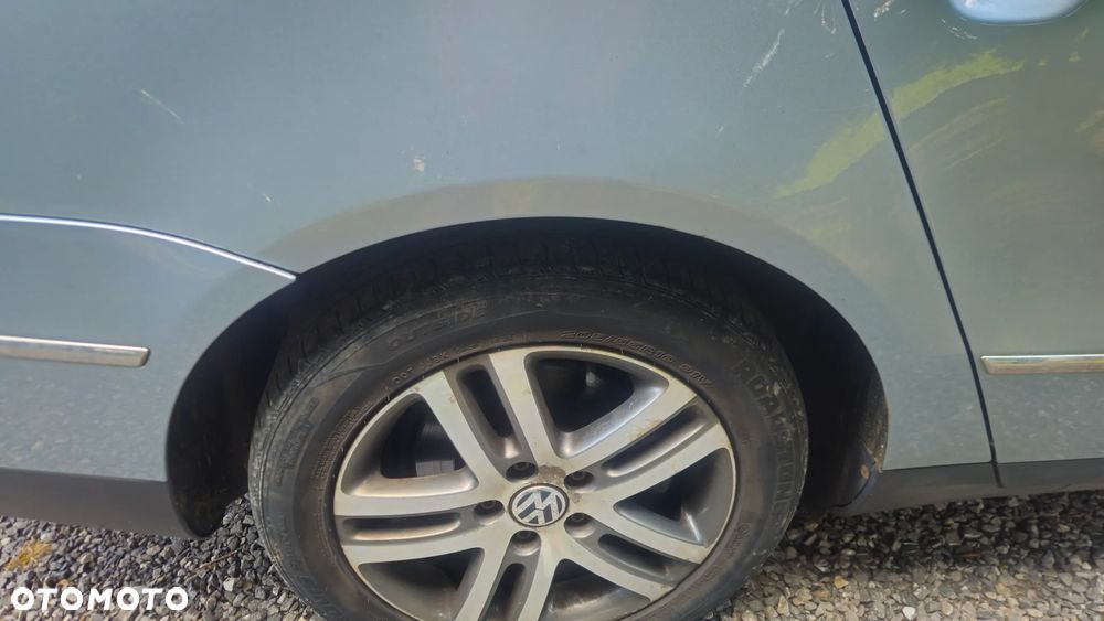 Volkswagen Passat 2.0 TDI DPF Trendline - 8