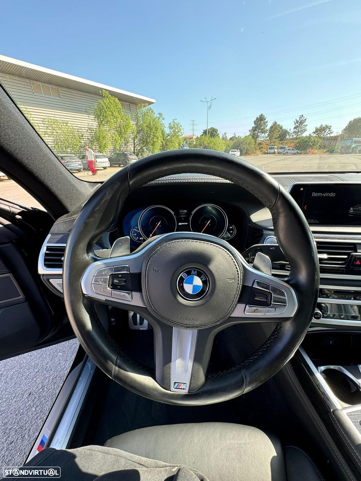 BMW 740 Le xDrive iPerformance Pack M - 13