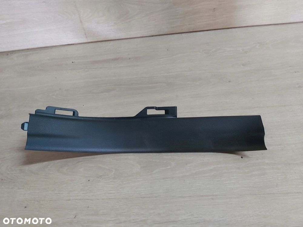 Toyota Yaris IV Listwa progu nakładka progowa prawy tył 67917-K0040 - 2