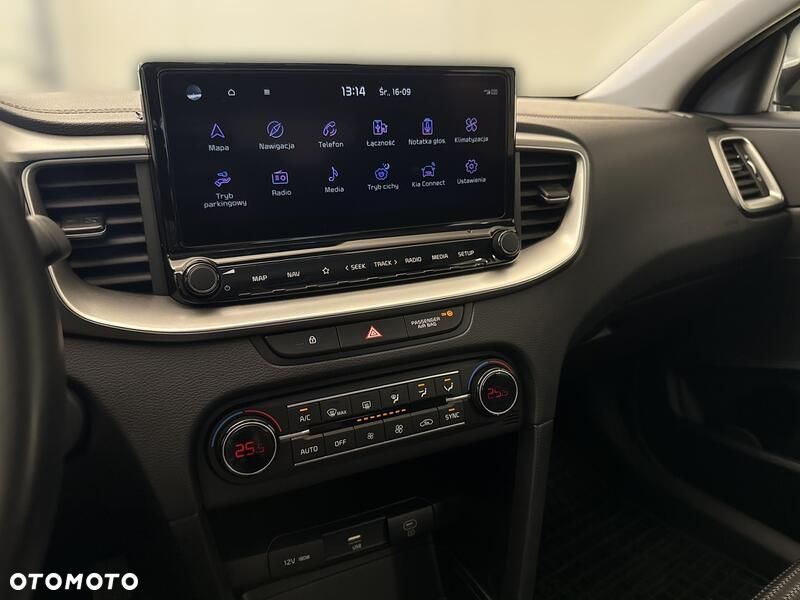 Kia Ceed 1.5 T-GDI M - 16