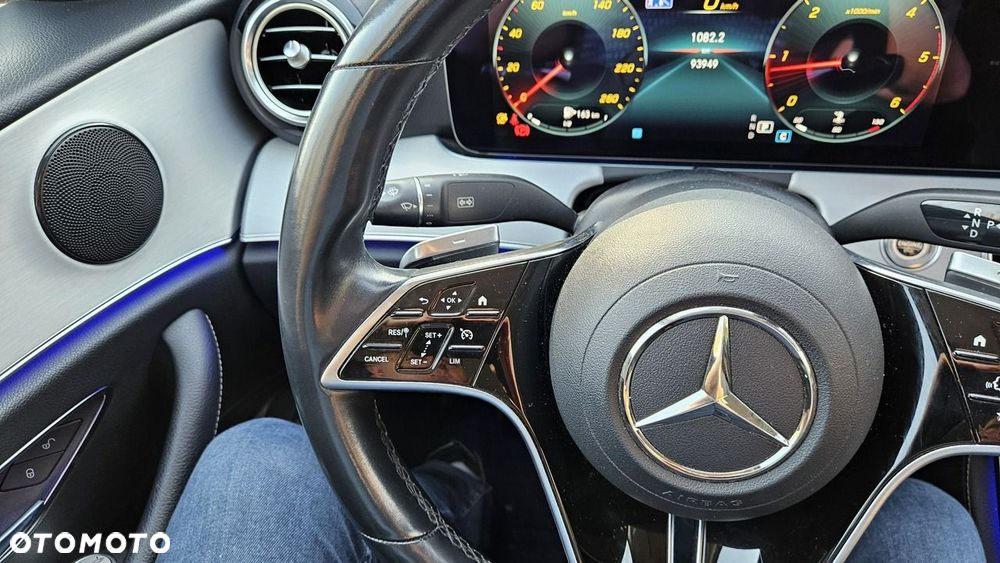 Mercedes-Benz Klasa E 200 d 9G-TRONIC Night Edition - 21
