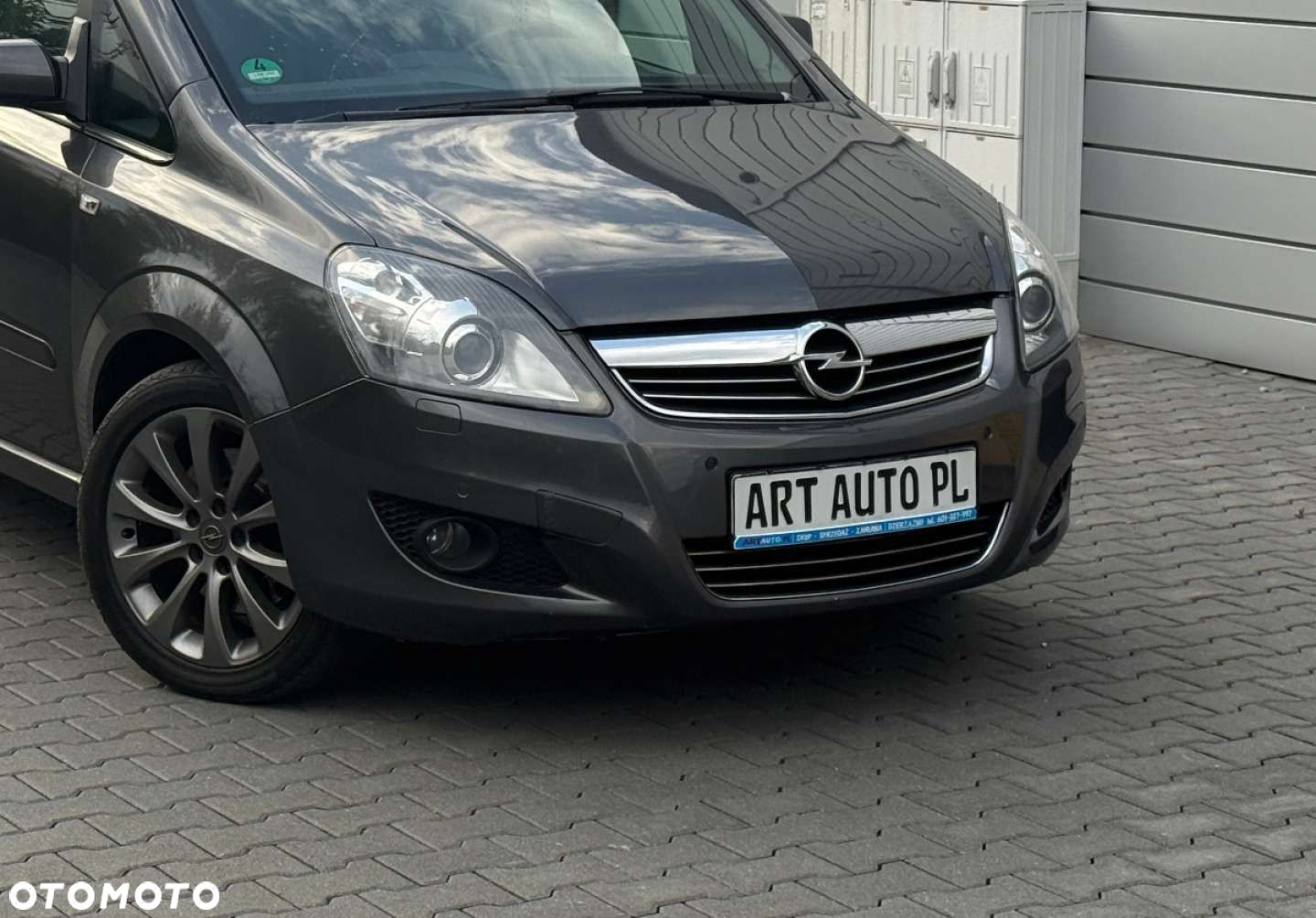 Opel Zafira - 2