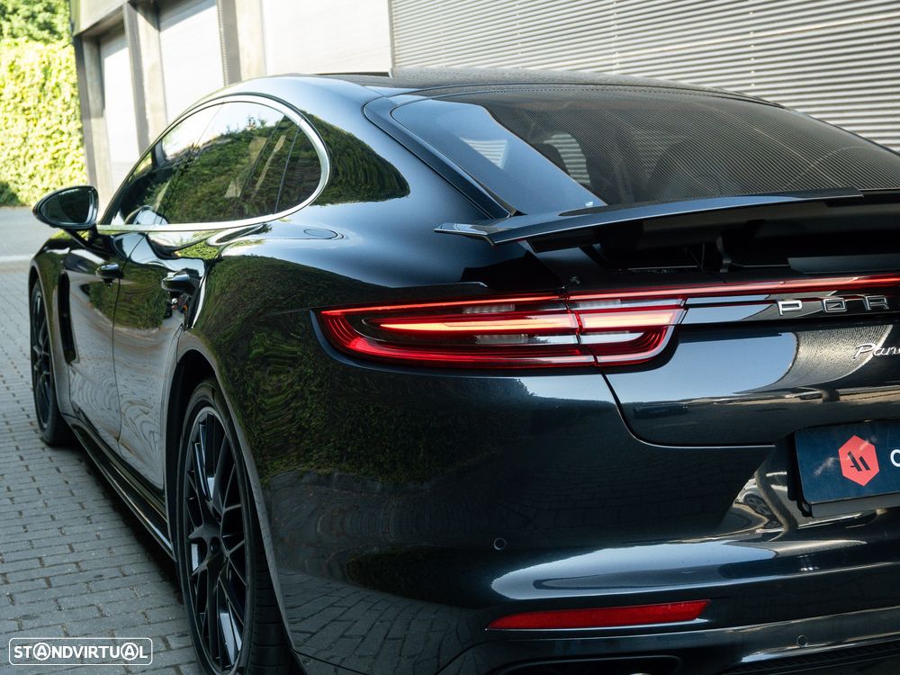 Porsche Panamera Turbo - 16