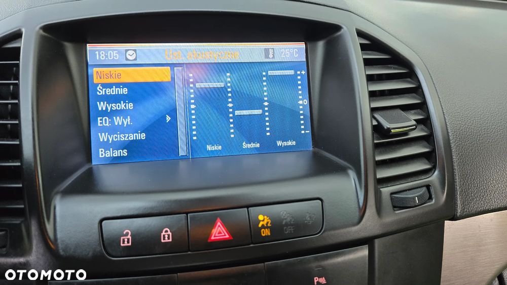 Opel Insignia - 15