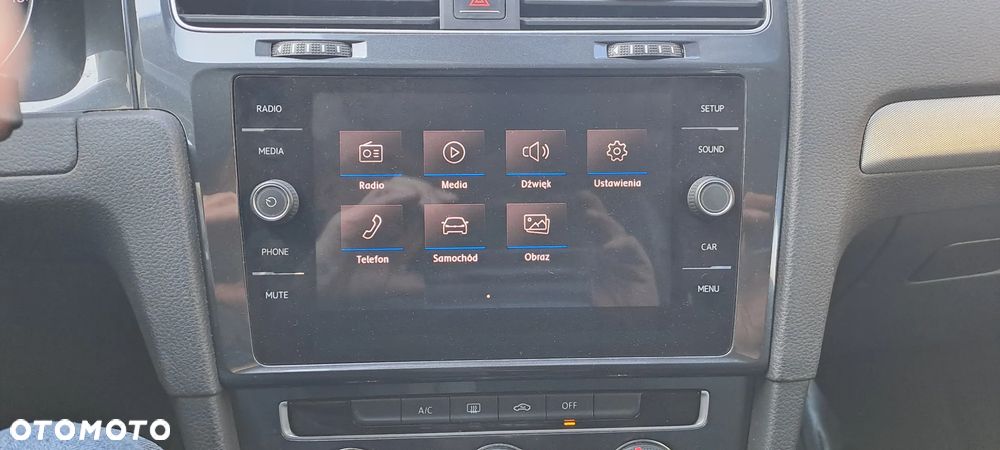 Volkswagen Golf 1.0 TSI BMT Trendline - 11