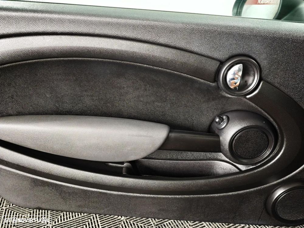 MINI 3 Portas Cooper - 17