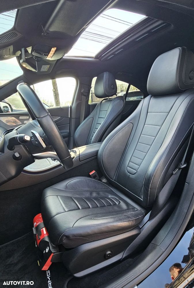 Mercedes-Benz CLS - 6