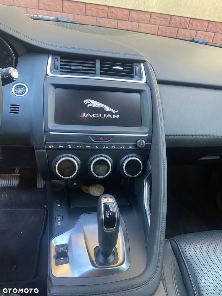 Jaguar E-Pace P250 AWD SE - 10