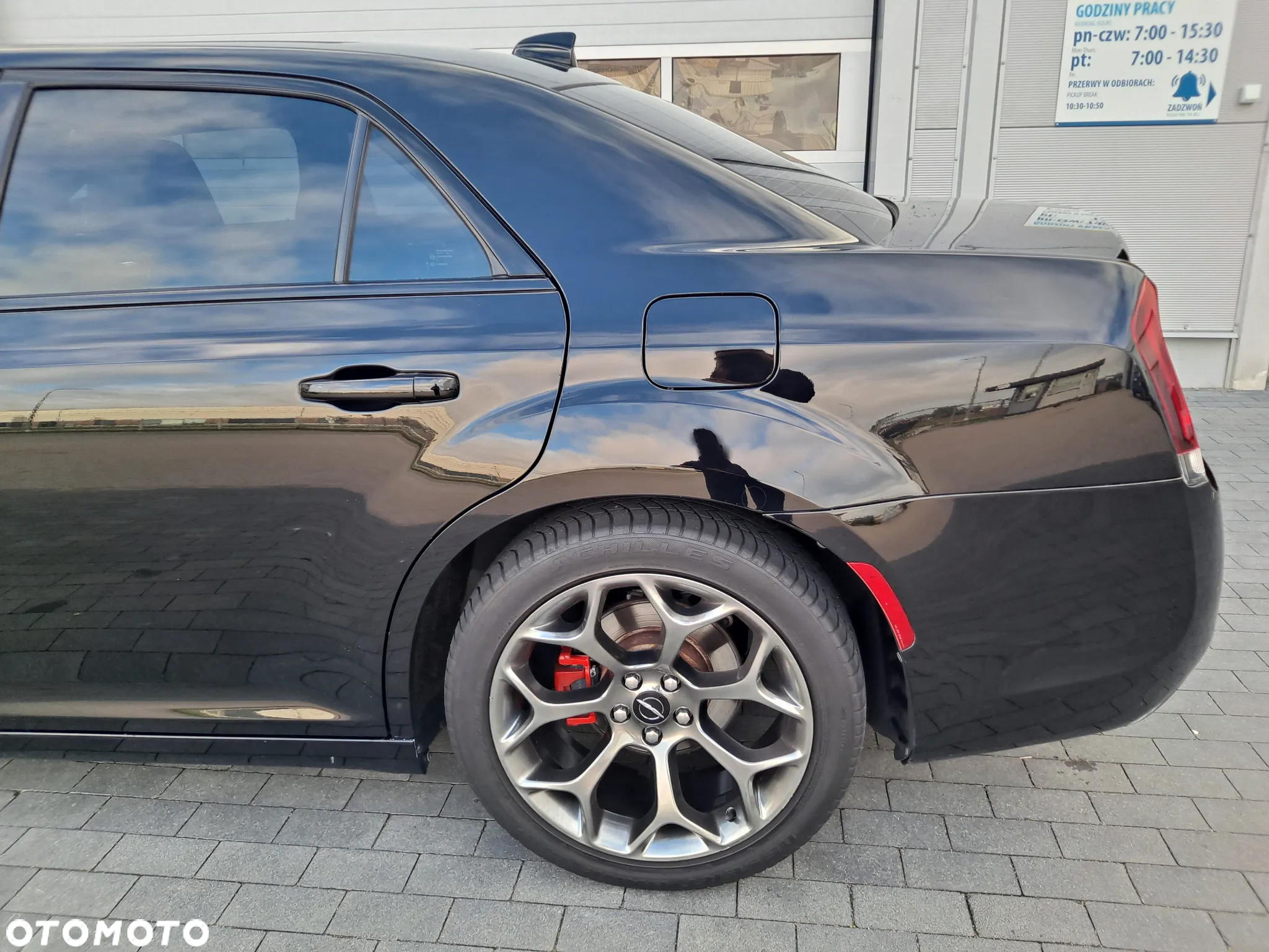 Chrysler 300s - 21