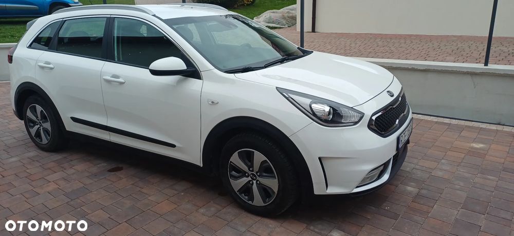Kia Niro 1.6 GDI Hybrid M - 2