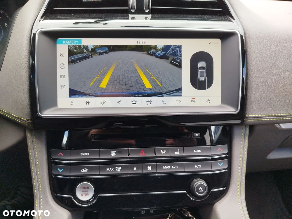Jaguar F-Pace 2.0 i4P AWD R-Sport - 17