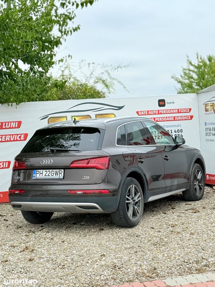 Audi Q5 2.0 40 TDI quattro S tronic Design - 4