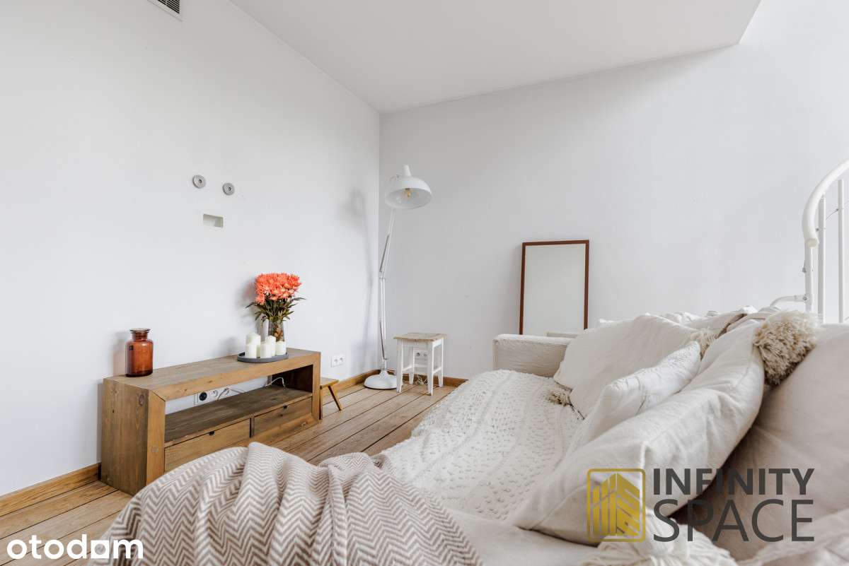 Unikatowy dwupoziomowy loft | Praga Płd. | Parking