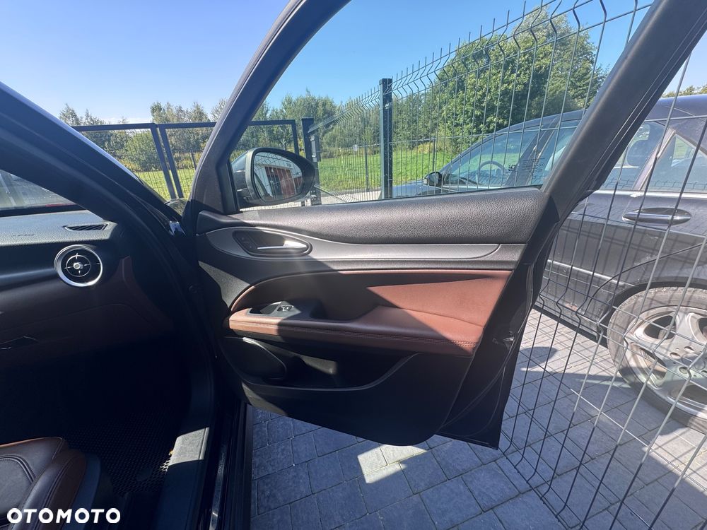 Alfa Romeo Stelvio 2.0 Turbo TI Q4 - 21