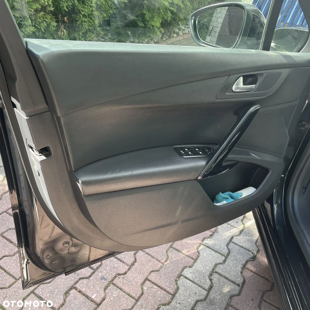 Peugeot 508 2.0 BlueHDi Allure S&S - 26